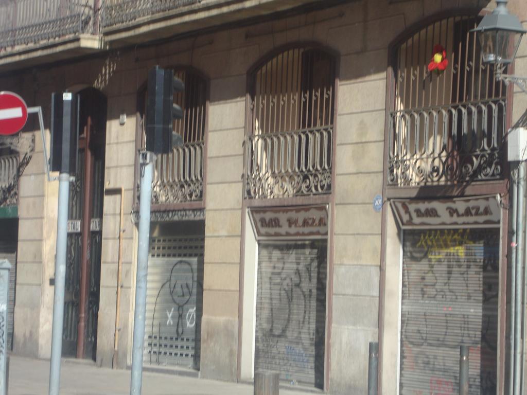 فندق برشلونةفي  هوستيل توريزول المظهر الخارجي الصورة
